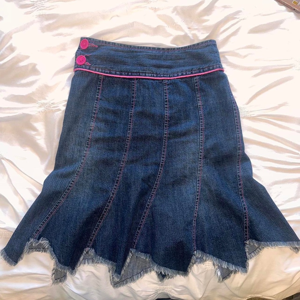 Etam Weekend, vintage denim midi skirt w/ pink stitching & buttons